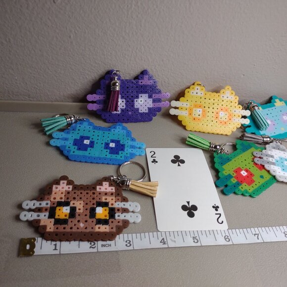 Lot Of 7 Colorful Cat Keychains - Picture 6 of 6